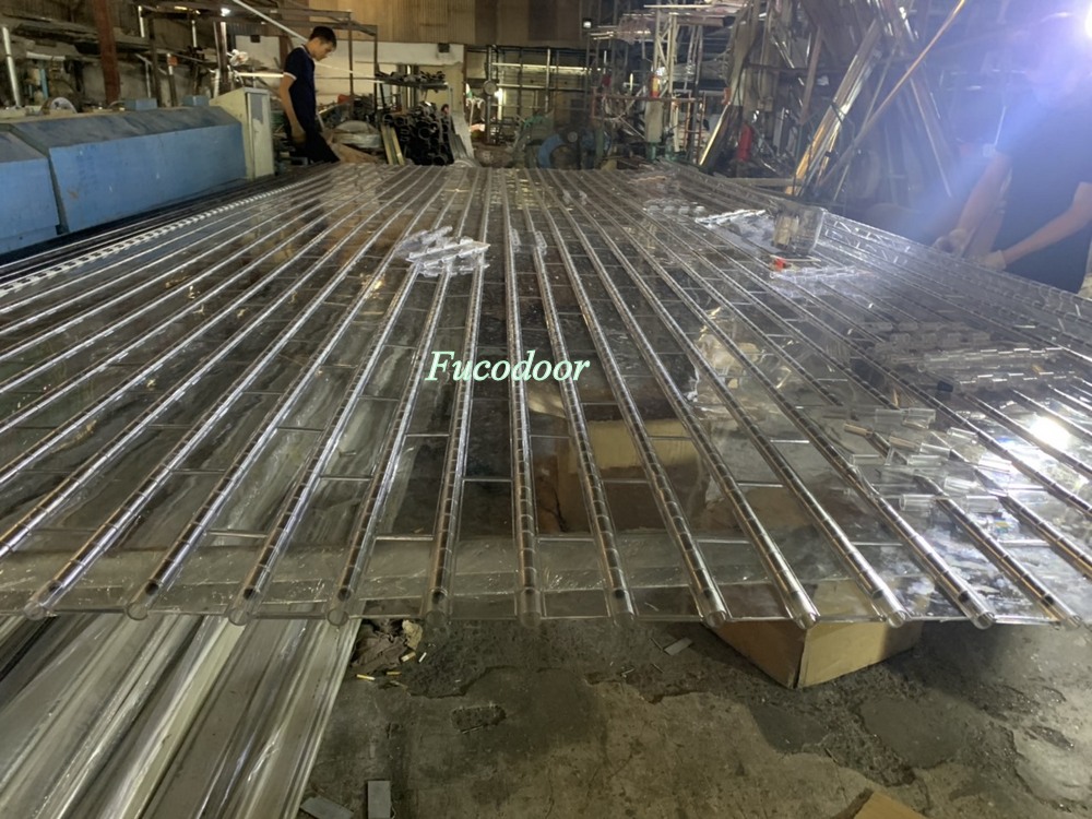 Cửa cuốn trong suốt ống INOX