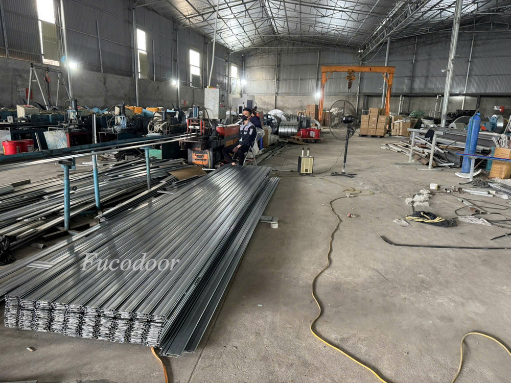 Cửa cuốn chống cháy 2 lớp, Cửa chống cháy, cua chong chay, cua ngan lua, cửa ngăn lửa, chuyên dụng, quán karaoke, vũ trường, trung tâm thương mại